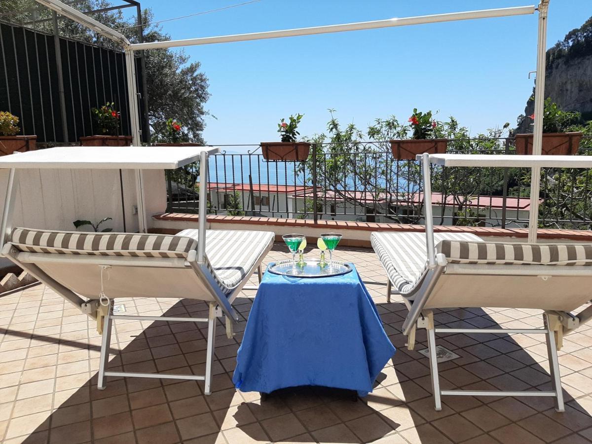 Casa Almary Lägenhet Amalfi Exteriör bild