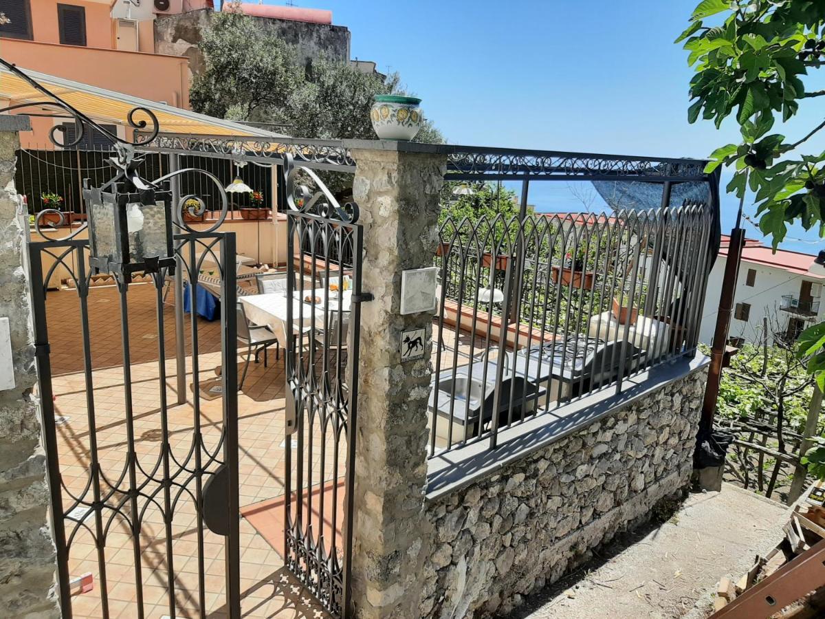 Casa Almary Lägenhet Amalfi Exteriör bild